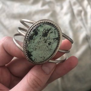 Turquoise stone bracelet